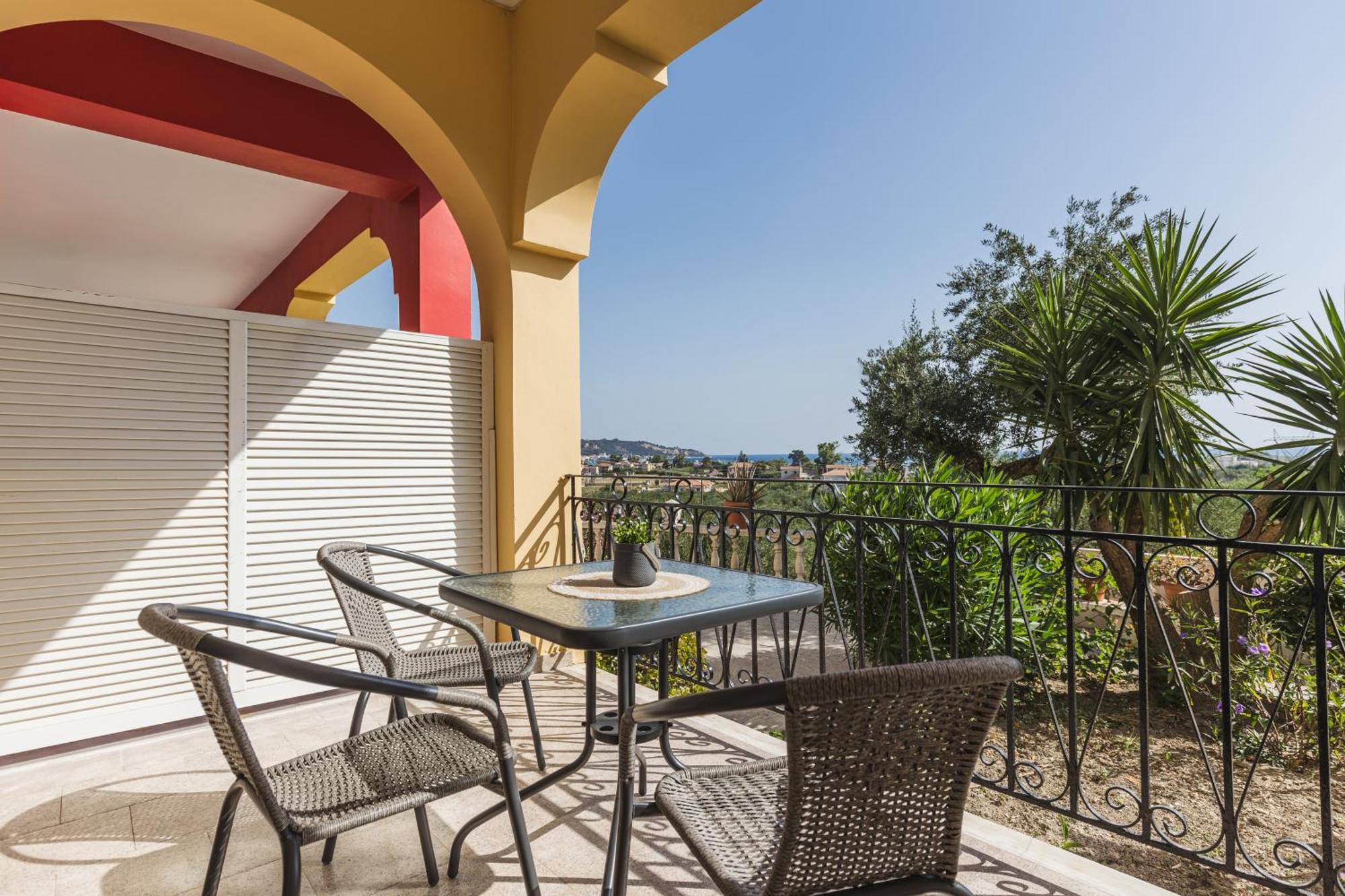 P Koklas Apartments Zakynthos Town Exterior foto