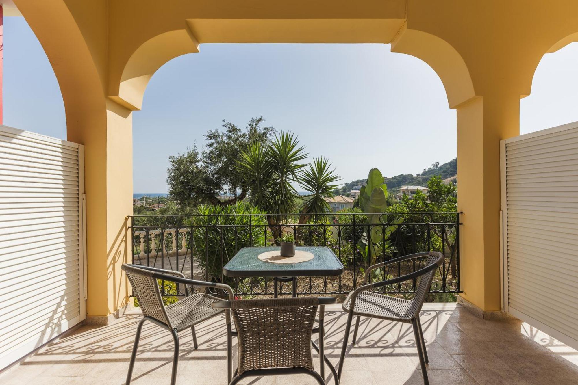 P Koklas Apartments Zakynthos Town Exterior foto